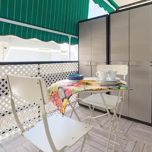 https://malagasuite-torrealta.1costadelsol.com